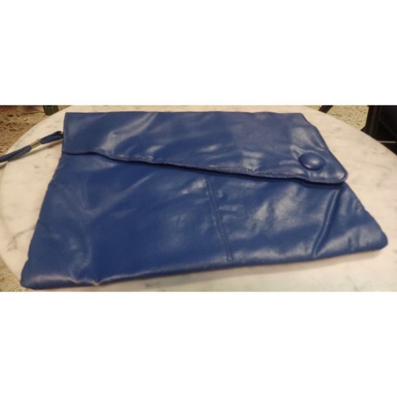 Vintage Bright Blue Faux Leather Large Clutch Purse Retro 60s Look Big Button - Picture 2 of 9